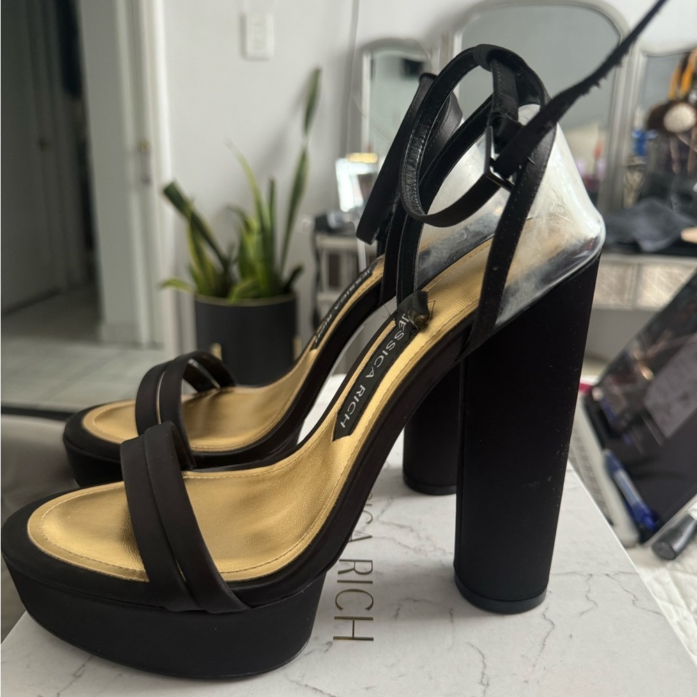Jessica Rich  satin platform size 38